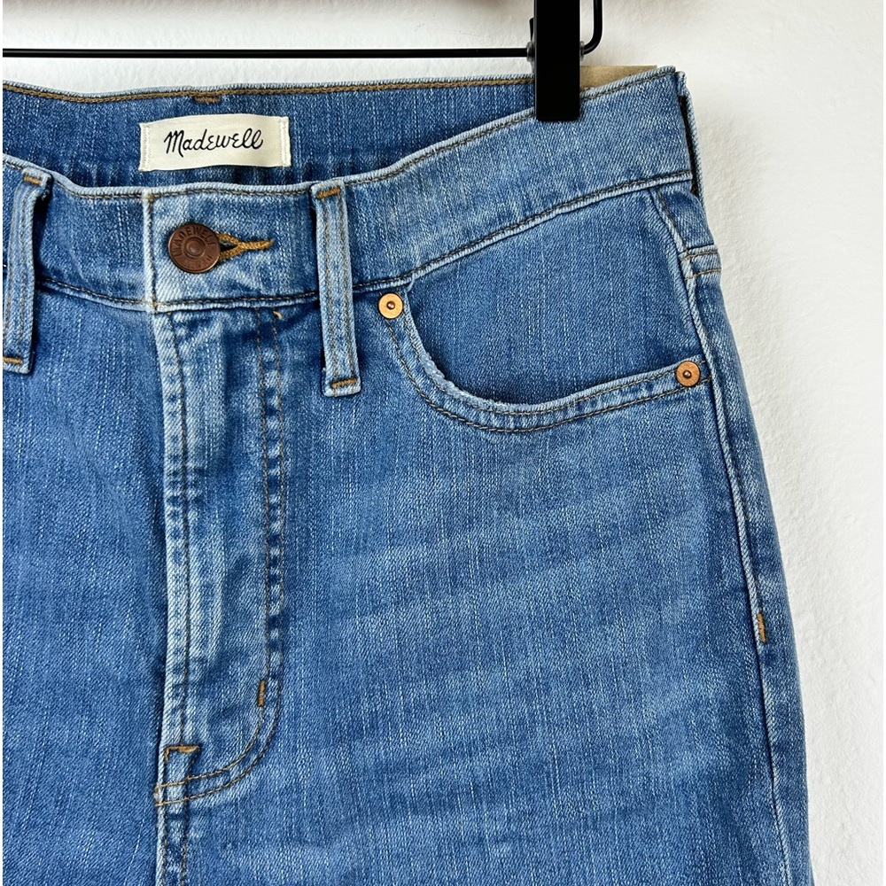 Madewell The Perfect Vintage Jeans with Raw Hem 27. 10in rise.